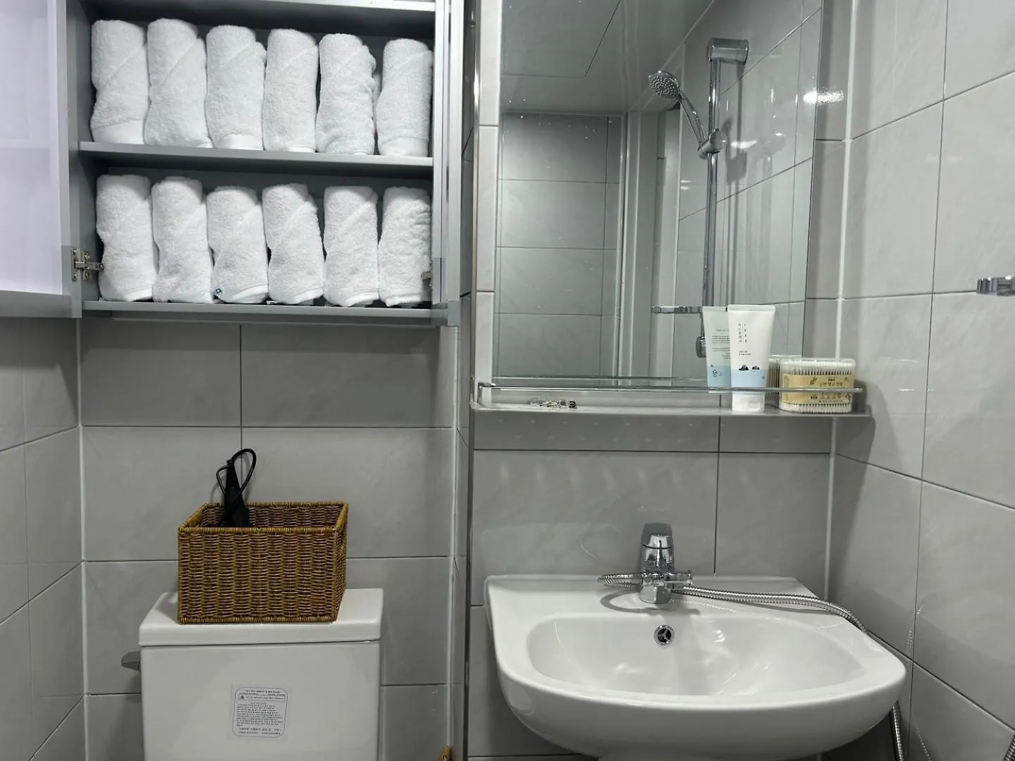 Douillet Apartment Seoul 0*,